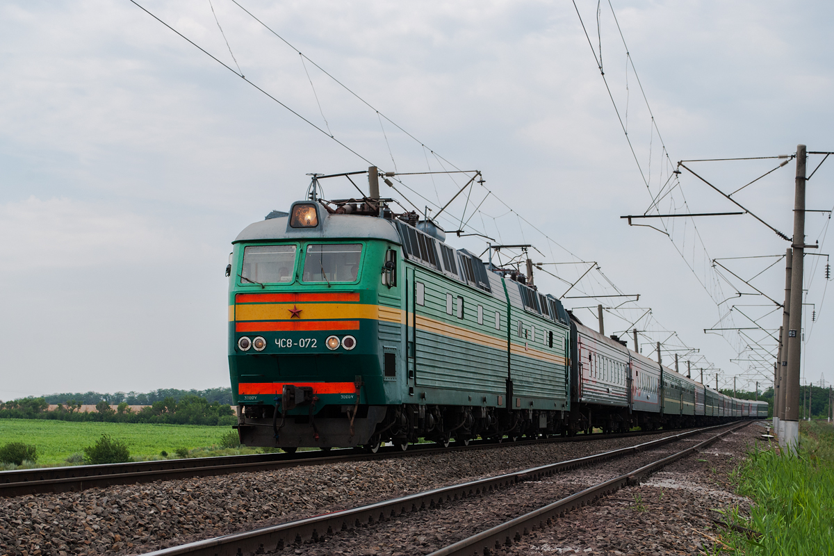 ЧС8-072