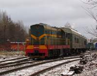 3-737   