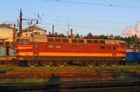 4-573