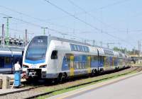  815 002