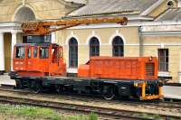 4-562